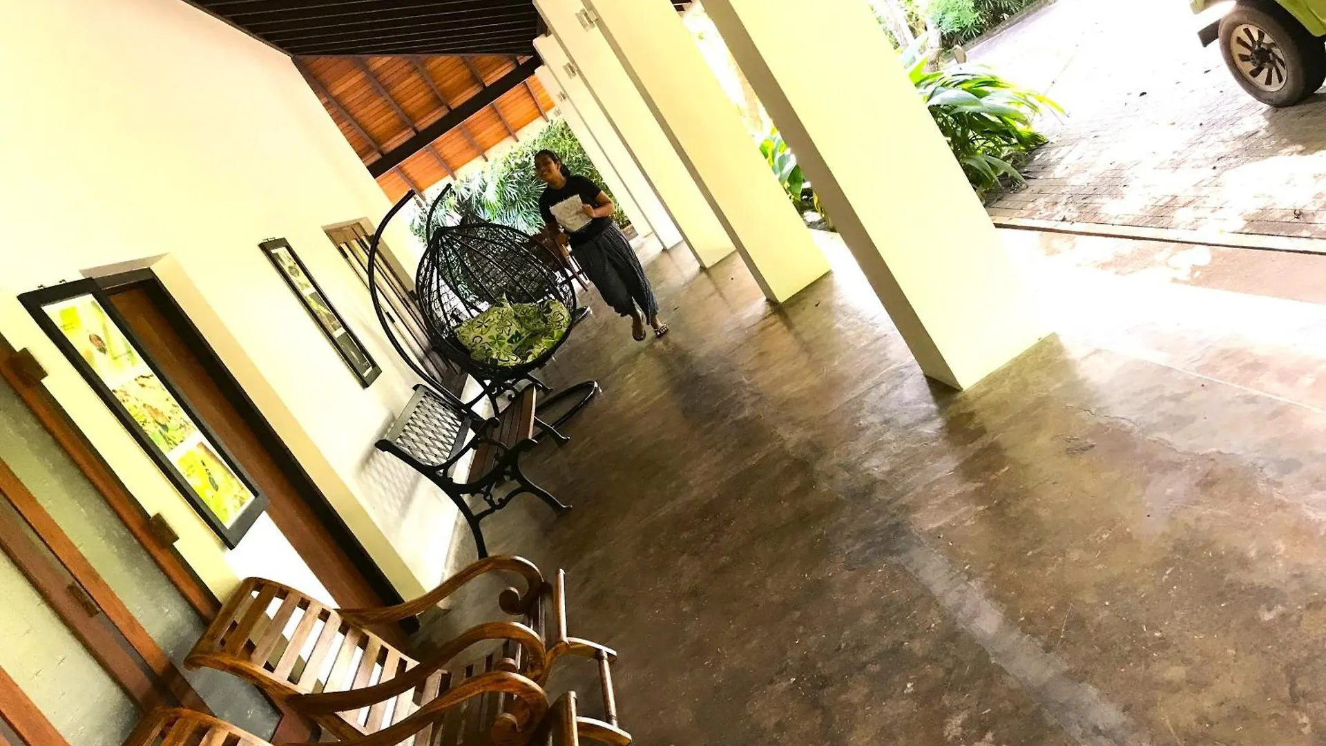 Ceylon Kingsmen Garden - Katunayake Airport Transit Hotels 尼甘布