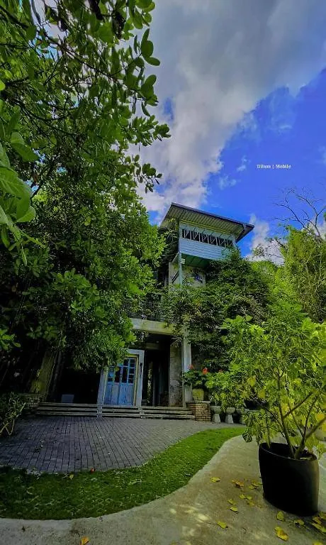 Ceylon Kingsmen Garden - Katunayake Airport Transit Hotels 尼甘布