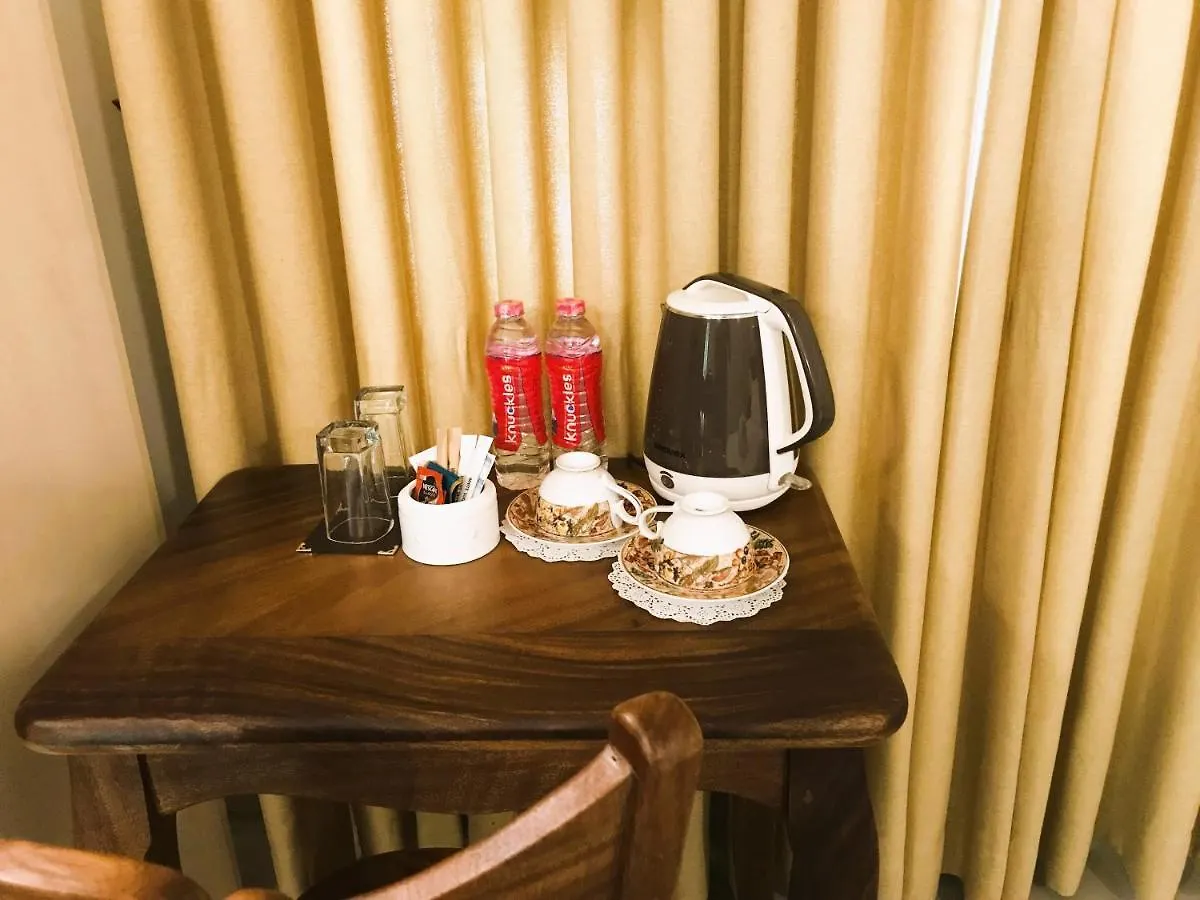 Ceylon Kingsmen Garden - Katunayake Airport Transit Hotels Negombo