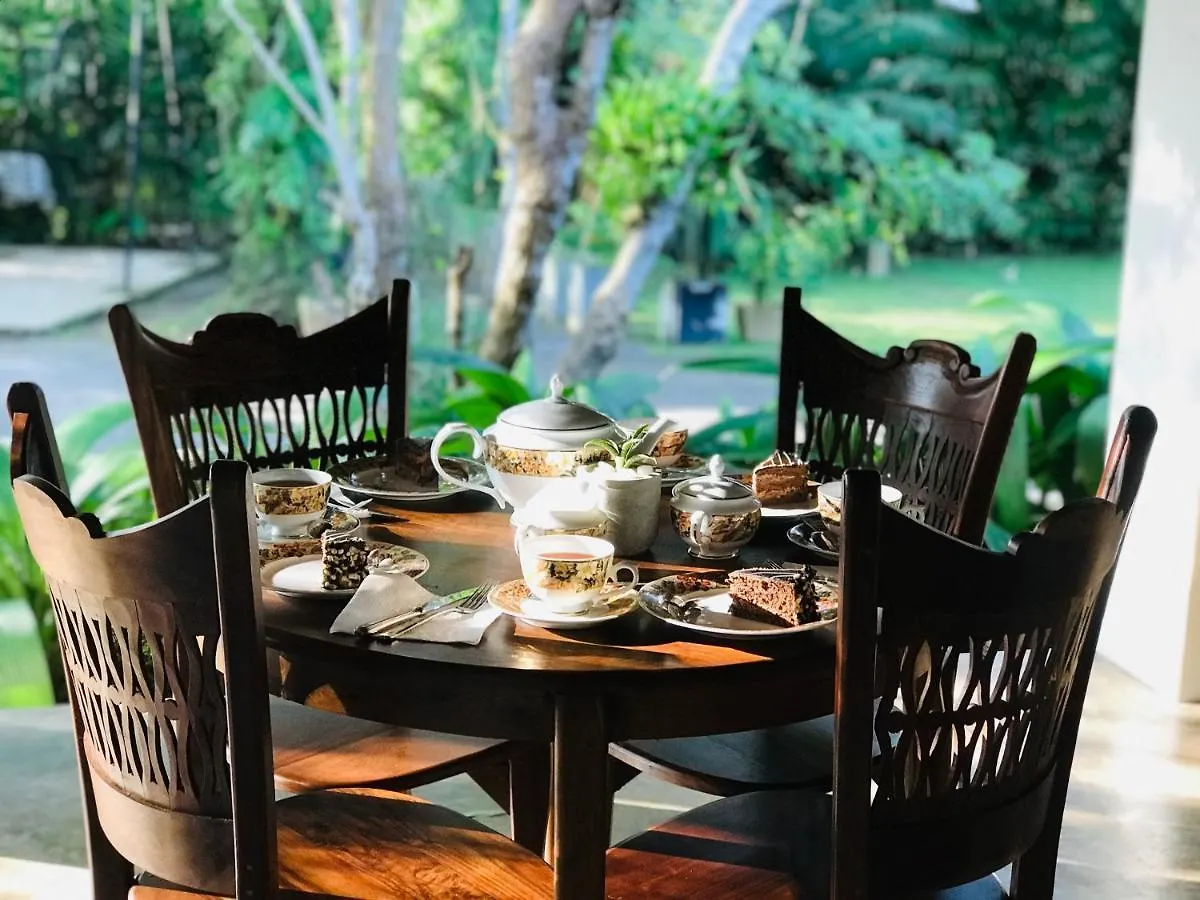 Ceylon Kingsmen Garden - Katunayake Airport Transit Hotels Negombo