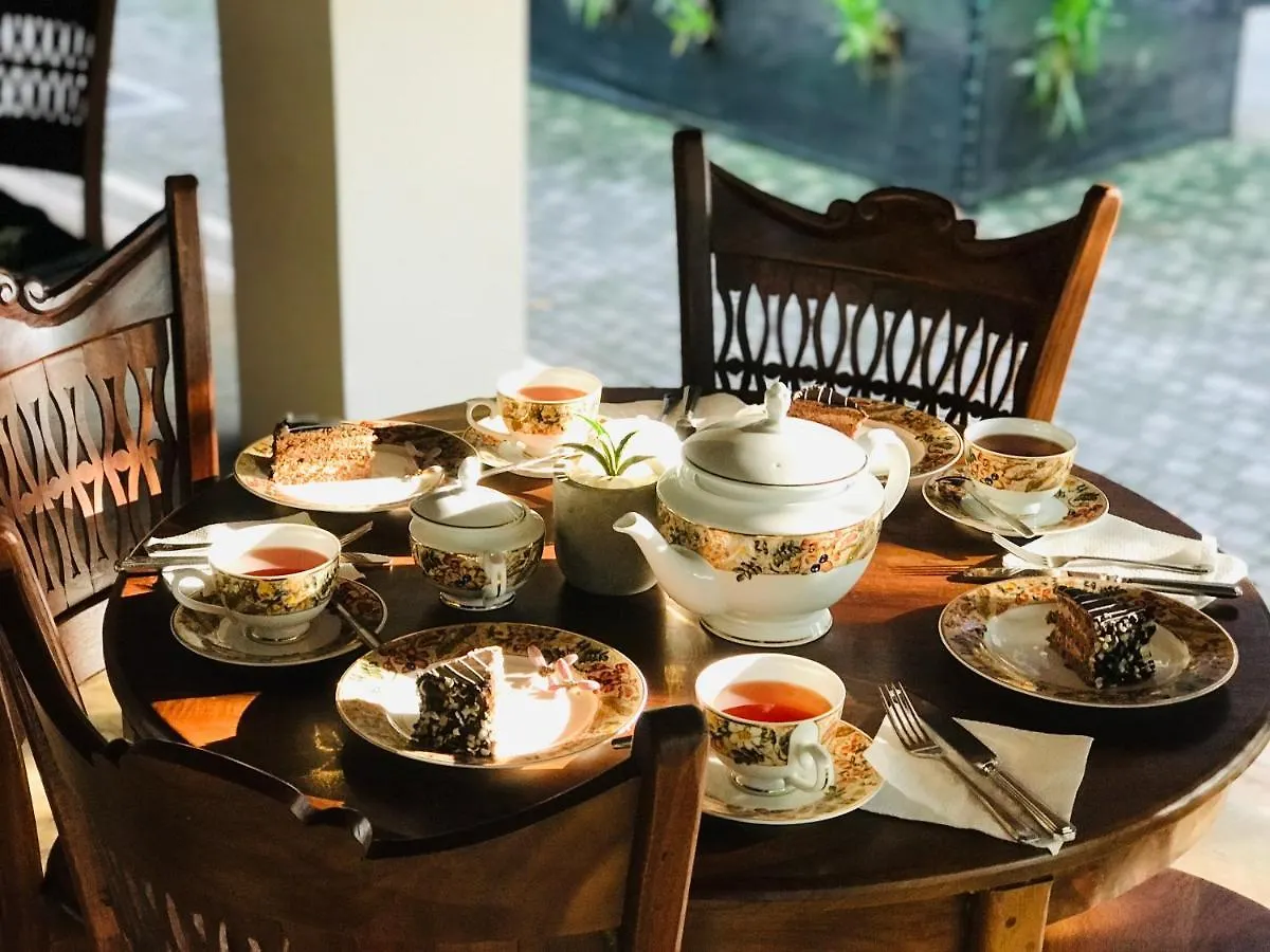 Ceylon Kingsmen Garden - Katunayake Airport Transit Hotels Negombo
