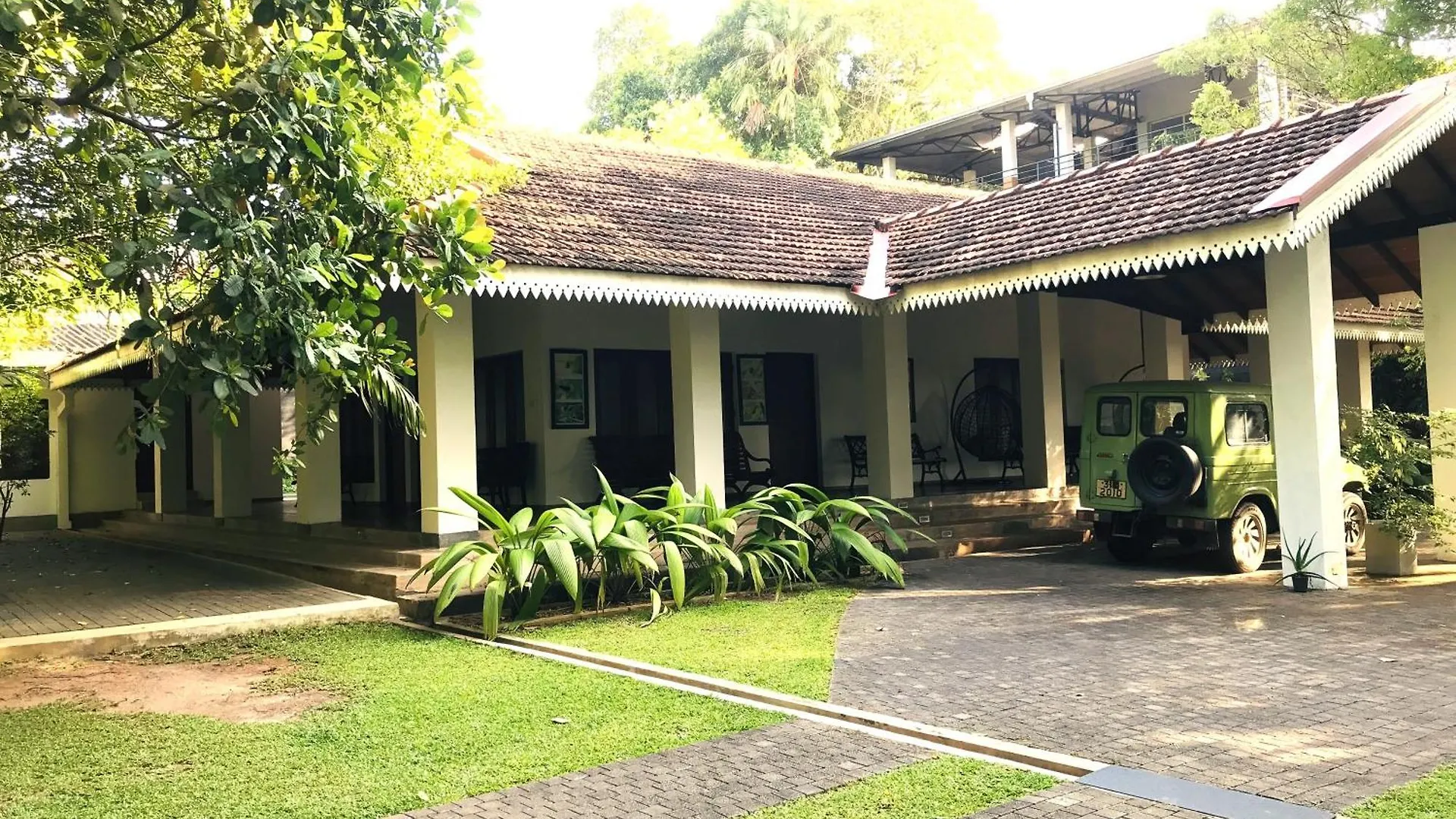 Ceylon Kingsmen Garden - Katunayake Airport Transit Hotels Negombo